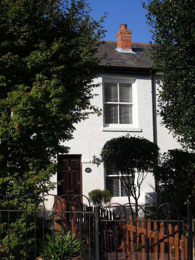 Pretty Victorian Cottage Portsmouth Exteriör bild